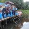 Pelepasan Benih Ikan di Sungai Serapat Kabupaten Barito Timur. Foto : MMC Kalteng.