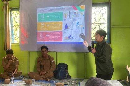 Pemberian Materi Langsung Oleh Dinas Lingkungan Hidup Barito Kuala