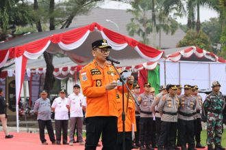 Bupati Tabalong, HM Noor Rifani memimpin apel kesiapsiagaan Karhutla. Foto: Humas Prokopim