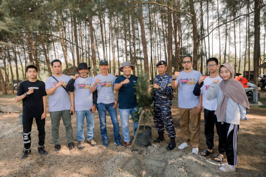 PWI Tanbu dan Pelindo Tanam Pohon di Pantai Rindu Alam, Generasi Muda Diajak Peduli Lingkungan