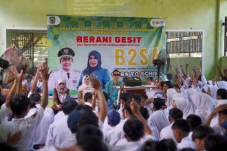Puluhan Siswa-Siswi di SMP Negeri 2 Awayan, saat mengikuti kegiatan B2SA Goes to School Sumber Foto: MC Balangan