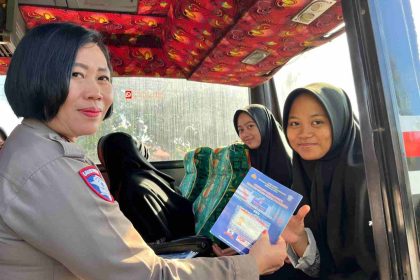 Polres Tala Edukasi Santriwati tentang Tertib Berlalu Lintas