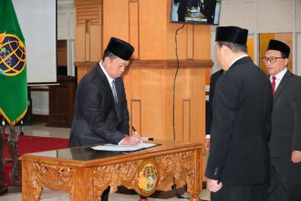 Lantik Pejabat Struktural, Menteri ATR/Kepala BPN: Layani Masyarakat dengan Hati, Bukan Transaksi