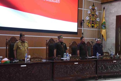 Bupati Kapuas Hadiri Rapat Paripurna Penutupan Masa Sidang II DPRD