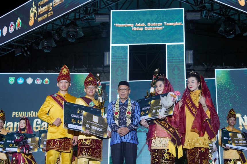 Nanang Syamli dan Galuh Vania Dinobatkan sebagai Nanang Galuh Balangan 2025