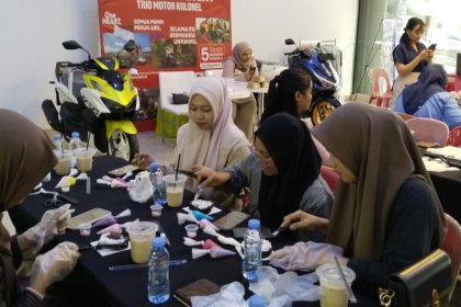 Honda Hadirkan Sentuhan Manis di Showroom Trio Motor Kolonel Lewat Mini Cake Decorating Class