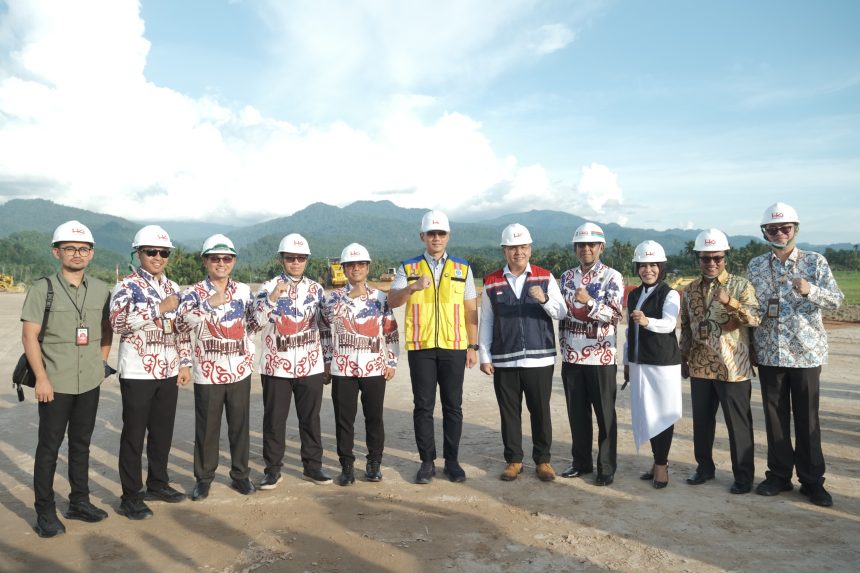 Wamen Ossy Kawal Penuntasan Pengadaan Tanah Exit Tol Padang-Sicincin