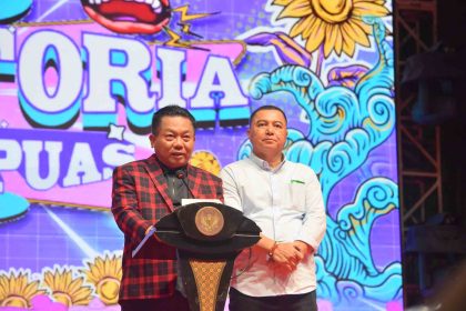 Ribuan Warga Padati Pestaforia Malam Puncak HUT Kapuas ke-74 dan Hari Jadi Kota Kuala Kapuas ke-219