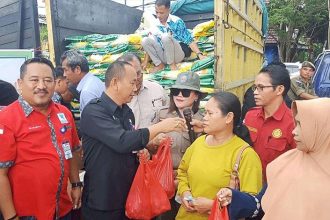 Pemkab Barito Timur dan Bulog Gelar Gerakan Pangan Murah Jaga Stabilitas Harga Selama Ramadan. Foto : Pemkab Barito Timur