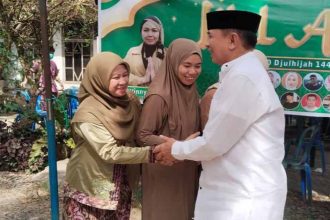 Bupati Barito Timur Saksikan Penyembelihan Hewan Kurban di RSUD dan Rumah Jabatan