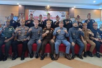 Bupati Barito Timur Lantik Damang Kepala Adat se-Kabupaten Barito Timur