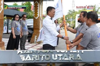 Asisten II Setda Barito Utara Lepas Kontingen Pesparani Katolik ke Palangkaraya