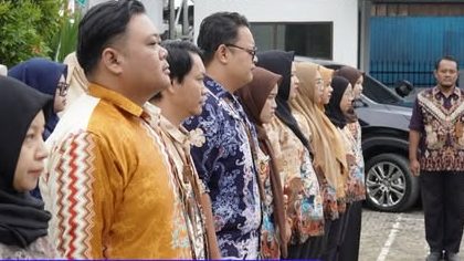 Bupati Barito Utara Pimpin Apel Pagi di DPMPTSP