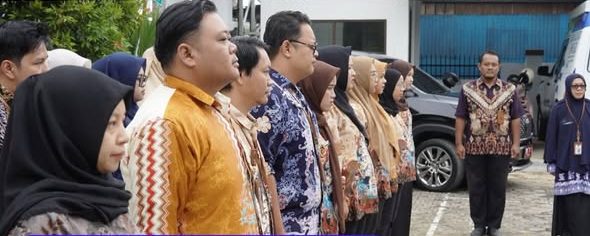 Bupati Barito Utara Pimpin Apel Pagi di DPMPTSP