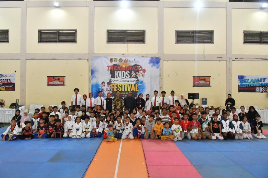Kids open
