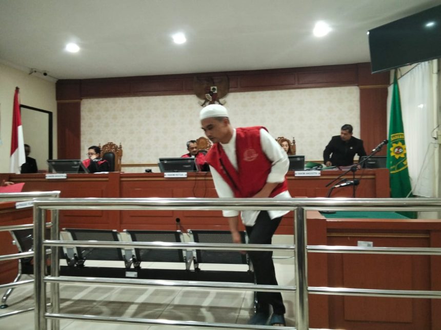 Terdakwa kasus narkoba usai menjalani sidang