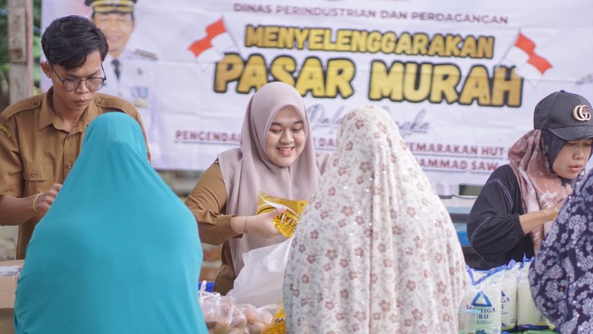Warga Murung Abuin Antusias Sambut Pasar Murah Disperindag Balangan