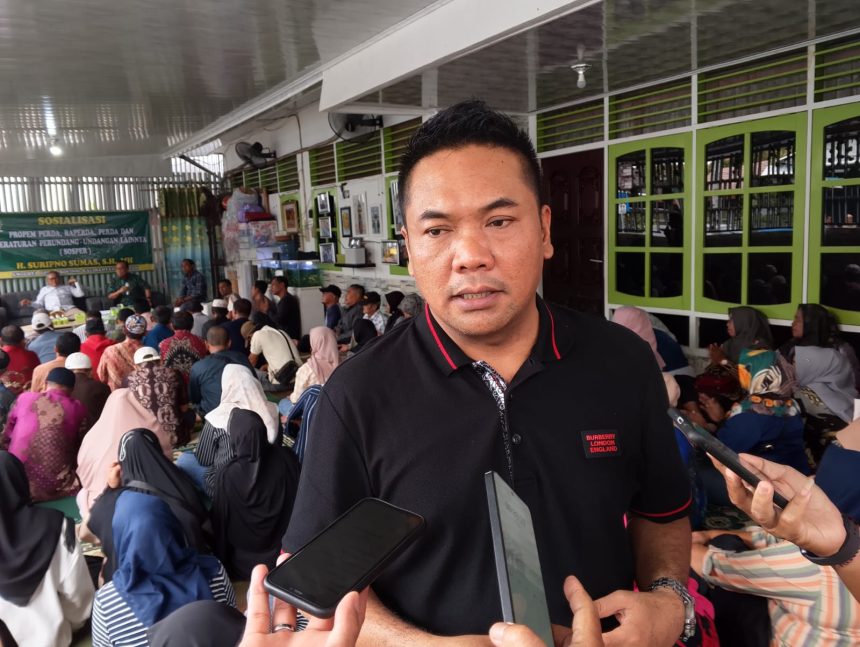 Legislator Deddy Sophian