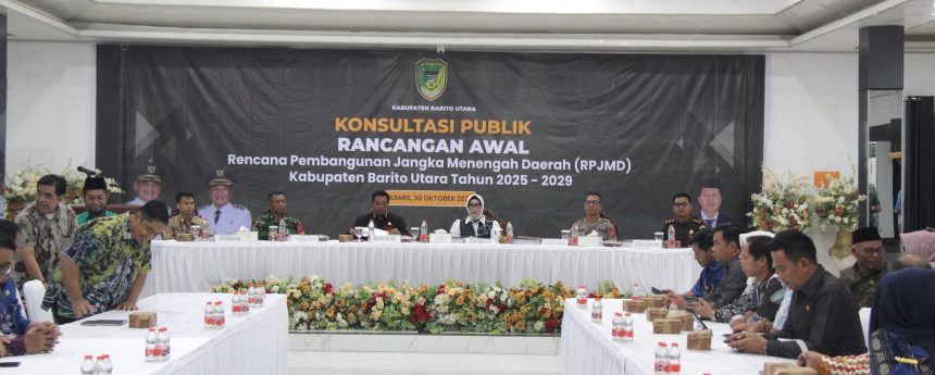 Ketua Komisi I Hadiri Konsultasi Publik RPJMD, Peta Jalan Pembangunan Lima Tahun ke Depan. Foto : lenterakalimantan.com