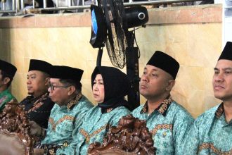 Ketua dan Anggota DPRD Barut Hadiri Pembukaan MTQH XXXIII Tingkat Provinsi Kalteng. Foto : lenterakalimantan.com