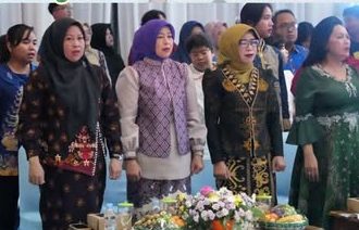 Dekranasda Barito Utara Dukung Penguatan UMKM pada Penutupan Fashion Festival Kalteng 2025