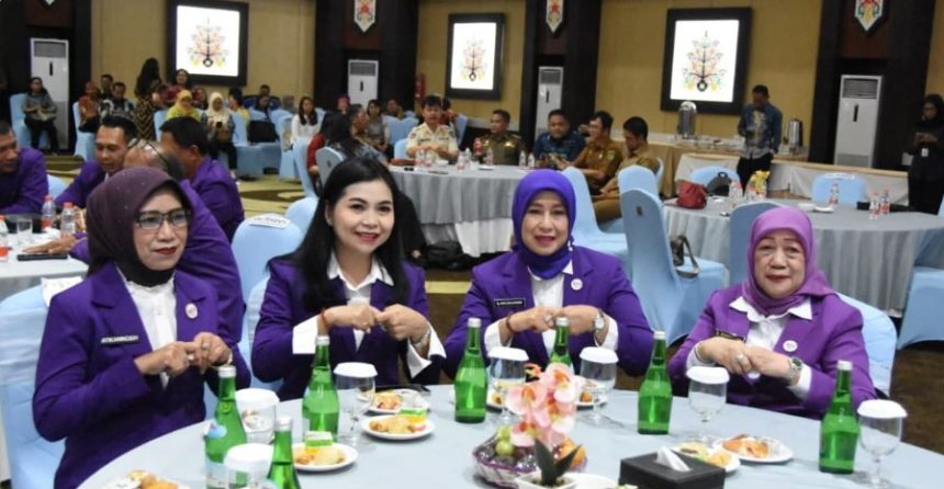 Ketua TP Posyandu Barito Utara Hadiri Rakorda Posyandu se-Kalteng 2025
