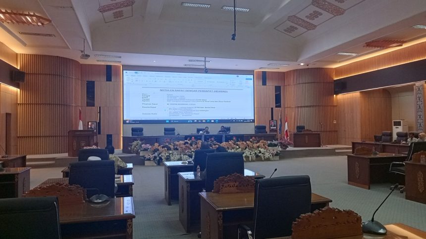 Hearing DPRD Barito Utara: Warga Lemo–Pendreh Desak PLN Atasi Drop Tegangan dan Pindahkan Jalur Listrik