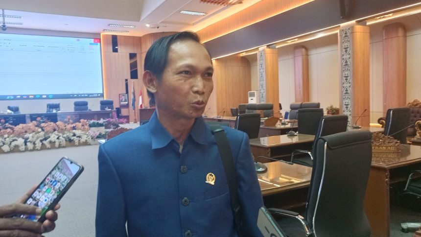 DPRD Barito Utara Dorong Pemindahan Jalur Listrik ke Lemo Seberang