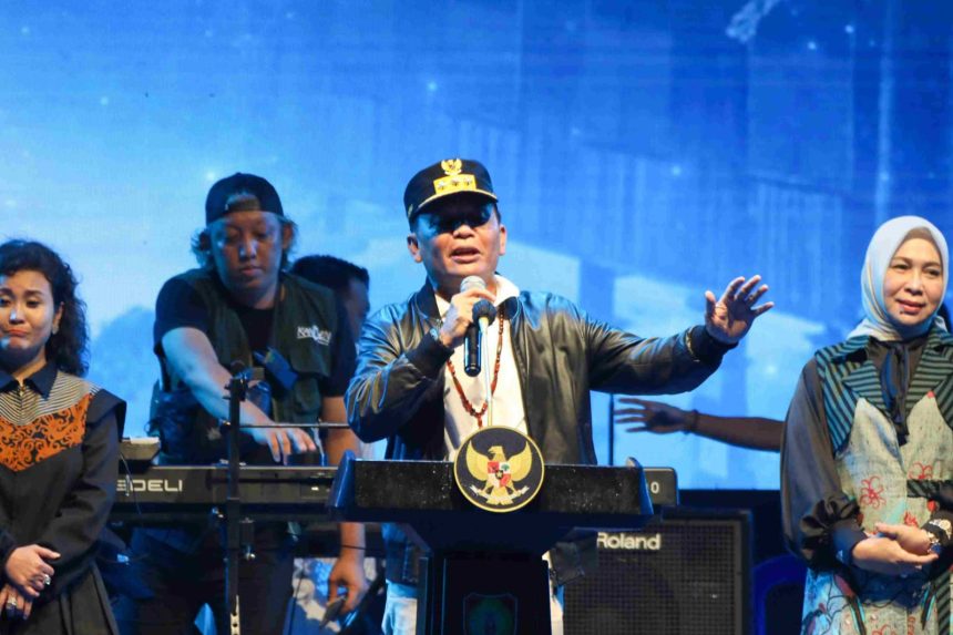 Berdoa dan konser amal