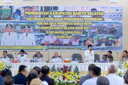 Bupati Eddy Raya Samsuri hadiri Musyawarah Perencanaan Pembangunan (Musrenbang) Rencana Kerja Pemerintah Daerah (RKPD) Kabupaten Barito Selatan Tahun 2027 tingkat kecamatan sekaligus peresmian Kantor Kecamatan Karau Kuala di Aula Kantor Kecamatan Karau Kuala