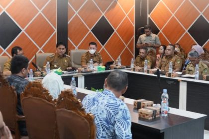 Bupati Barito Utara Sosialisasikan Pengadaan Tanah untuk Pelebaran Jalan dan Proyek Waterfront City