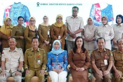 Dekranasda Barito Utara Terima Sertifikat Hak Cipta, Pemkab Dorong Perlindungan Karya Batik Daerah