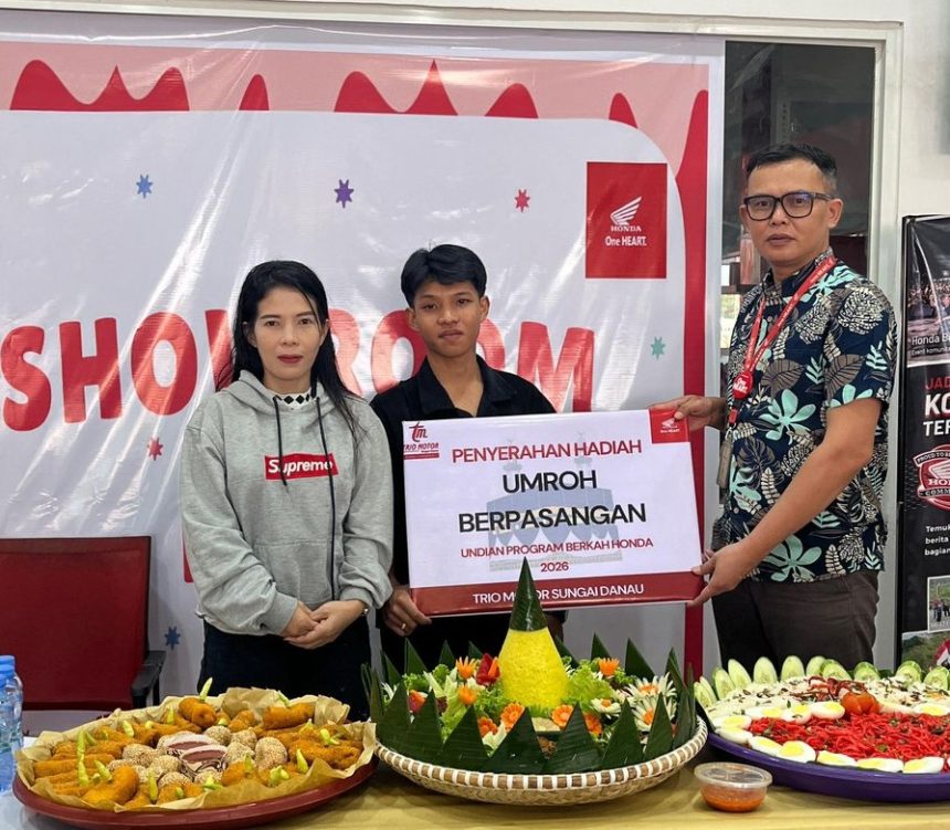 Honda Trio Motor Sungai Danau