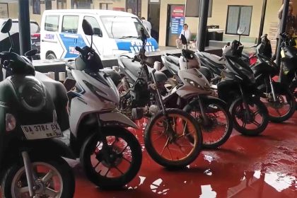 Barang bukti sepeda motor hasil Operasi Kepolisian Kewilayahan Jaran Intan 2026 yang diamankan di Polres Banjar.
