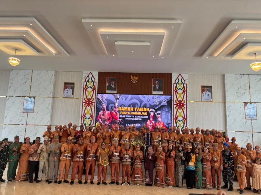 Semarak Hari Jadi Kapuas, Tradisi Laluhan dan Ngarunya Perkuat Semangat Kebersamaan