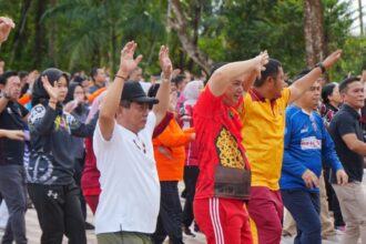 Pemkab Kapuas Gelar Senam Bersama, Dorong Pola Hidup Sehat Pegawai