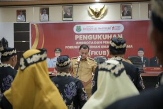 Wabup Kapuas Kukuhkan Pengurus FKUB Periode 2026–2030