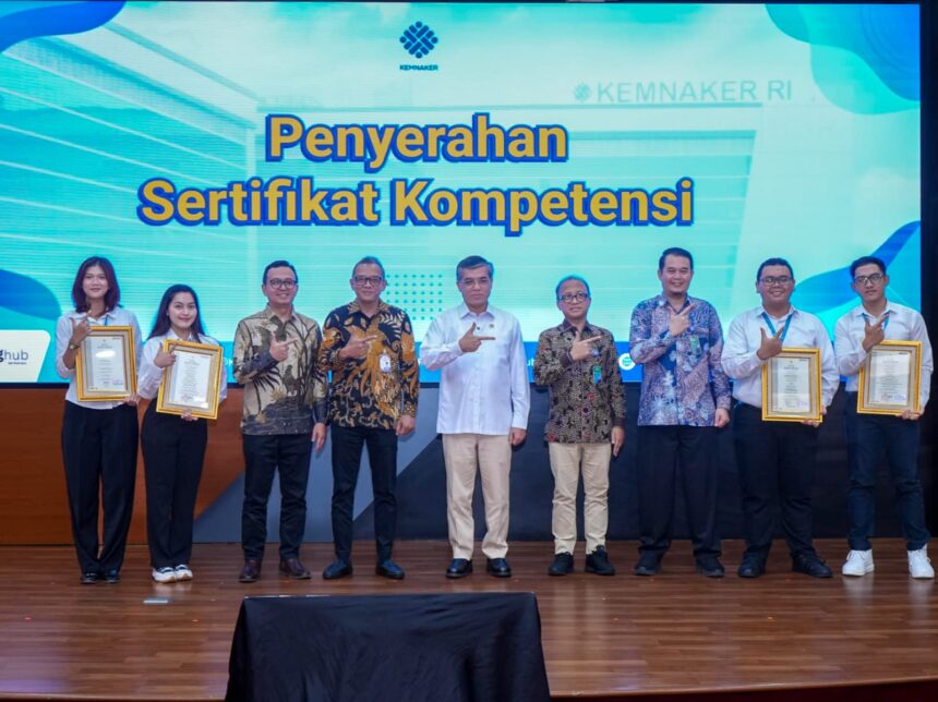 Magang Nasional Batch I Ditutup, Kemnaker Perkuat Sertifikasi Kompetensi dan Akses Kerja