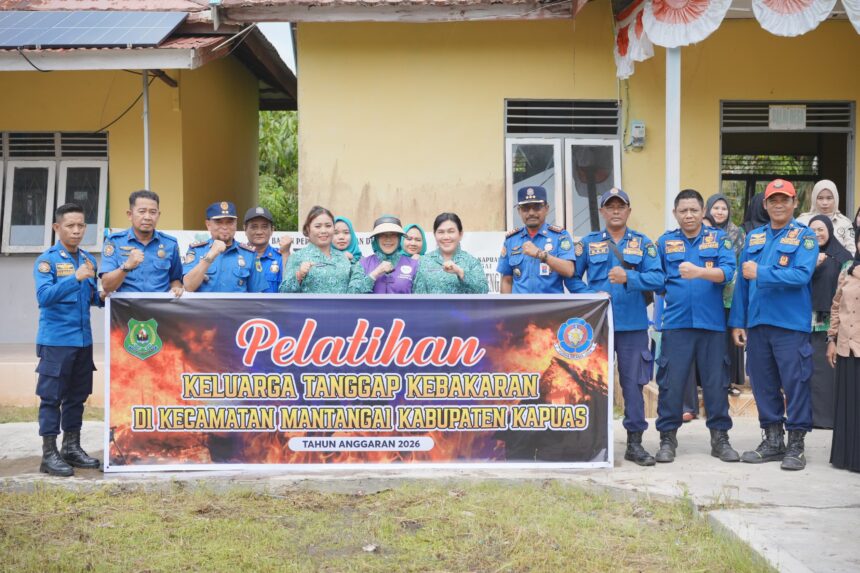 TP Posyandu Kapuas Ikuti Pelatihan Keluarga Tanggap Kebakaran di Mantangai