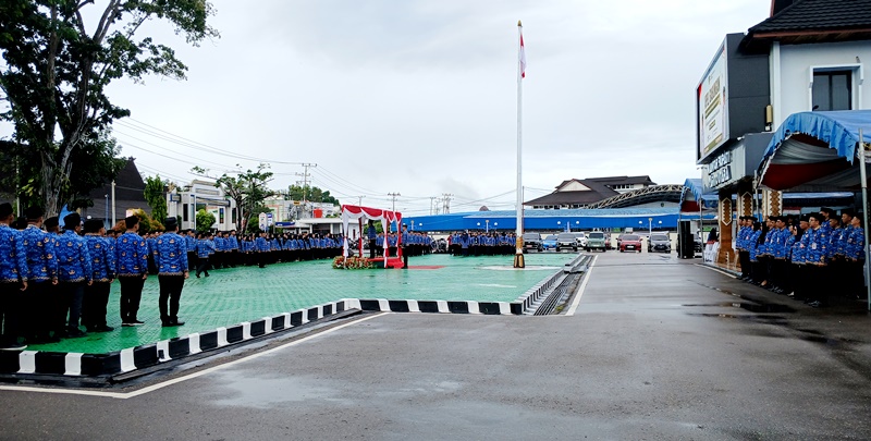 Bupati Barito Utara Tekankan Disiplin ASN pada Apel Gabungan dan Peringatan Hari Kearsipan