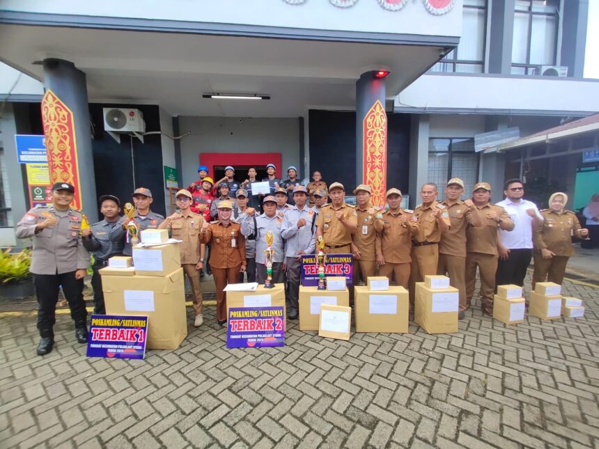 Poskamling dan Satlinmas Berprestasi