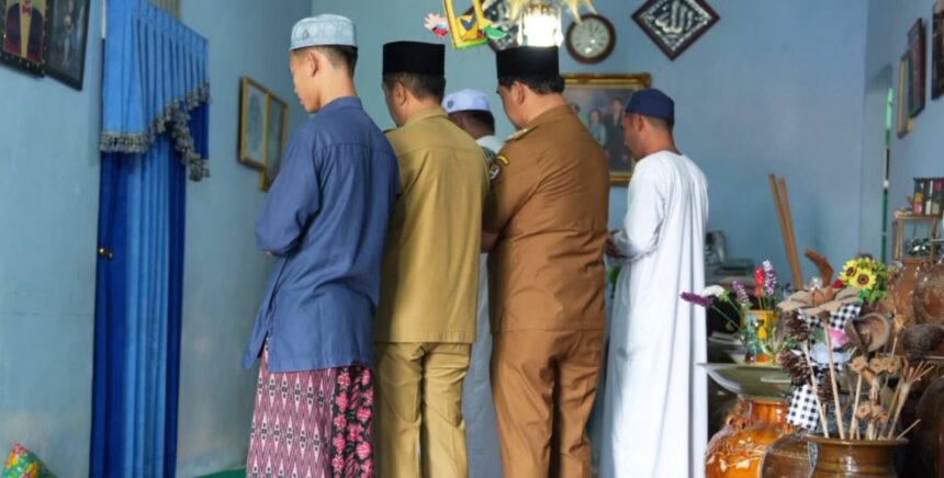 Bupati Barito Utara Melayat ke Rumah Duka Almarhumah Erestu Zairinah
