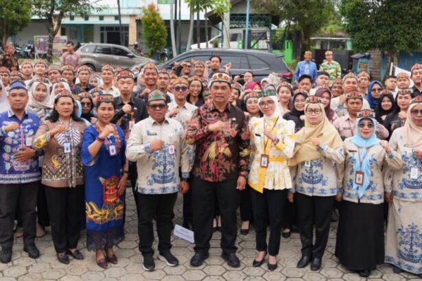 Bupati Barito Utara tekankan disiplin dan sinergi pegawai Disdagrin