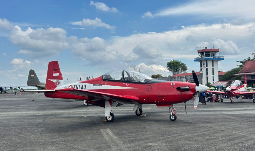 Jupiter Aerobatic Team Jadi Magnet Open Base Static Show di Banjarbaru