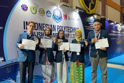 Membanggakan! Mahasiswa Polteknaker Raih 10 Penghargaan di Dua Ajang Nasional