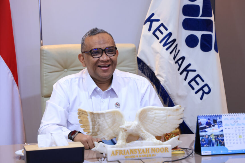 Wamenaker: LKS Bipartit Sarana Penting dalam Mencegah Perse lisihan Hubungan Industrial