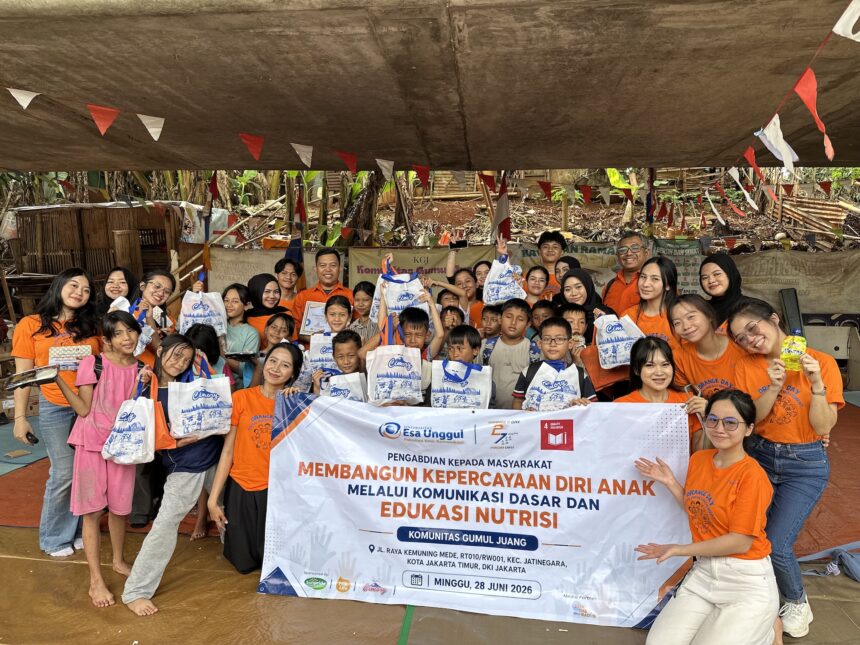 Lewat Orange’s Day, FIKOM Universitas Esa Unggul Edukasi Nutrisi dan Bangun Mental Anak Bersama Komunitas Gumul Juang