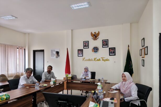 Kantor Pertanahan Tapin Ikuti Pembahasan Penyederhanaan Regulasi Layanan Prioritas ATR/BPN