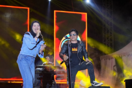 Bupati Shalahuddin Apresiasi Antusiasme Warga pada Malam Kedua Parade Band Rock Klasik