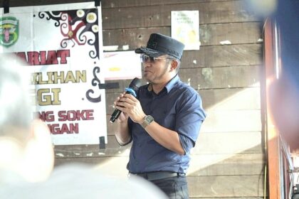 Tinjau Empat Kampung Terisolasi di Kutai Barat, Gubernur Rudy Mas'ud Pastikan Pembangunan Jalan Dimulai Bulan Depan